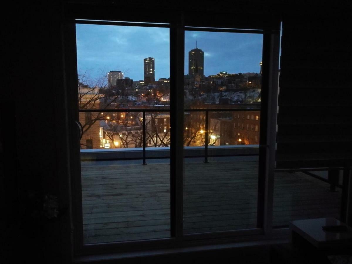 Penthouse On Charest - With Parking And Gym Lägenhet Québec Exteriör bild